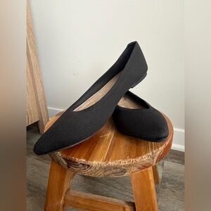 Old Navy Soft-Knit Pointed-Toe Ballet Flats